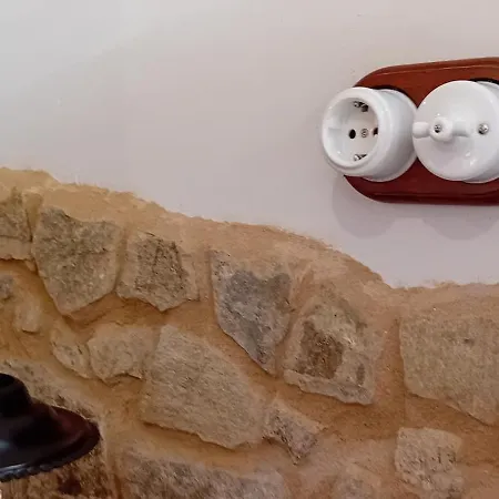 Stone Fisterra Curtis