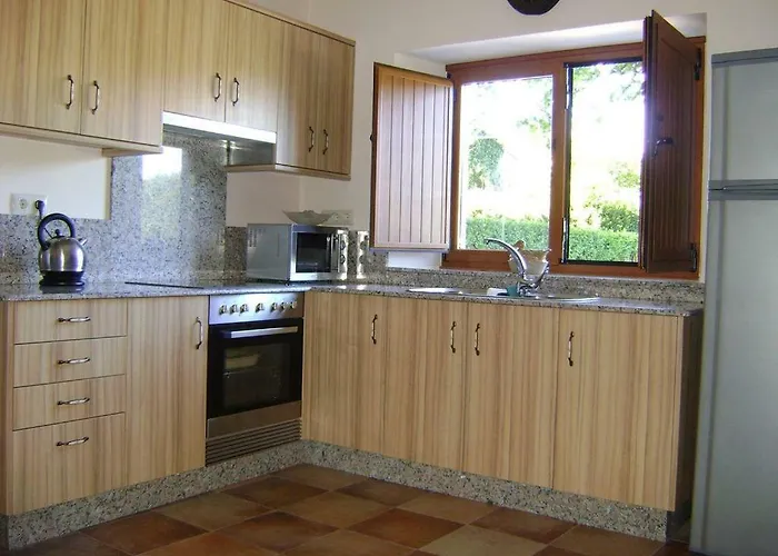 Stone Fisterra Curtis